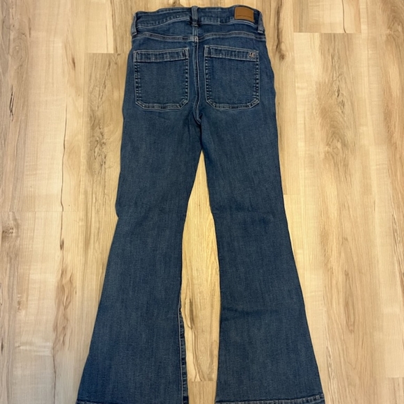 American Eagle Super Hi-Rise - Picture 2 of 5